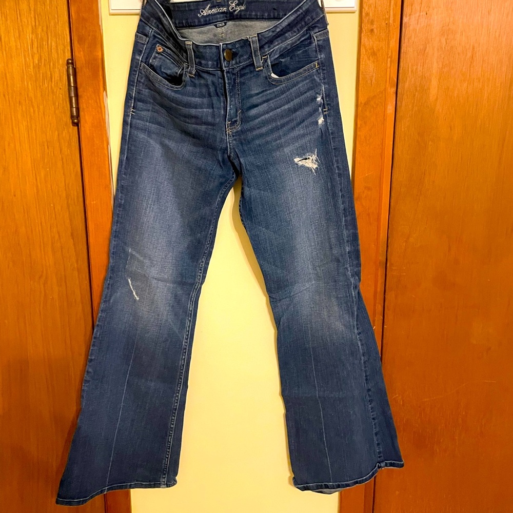 Ae hipster jeans with a flair